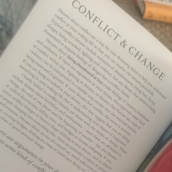 Night Vision: A Field Guide To Your Dreams By Theresa Cheung - Picture 5 of 10